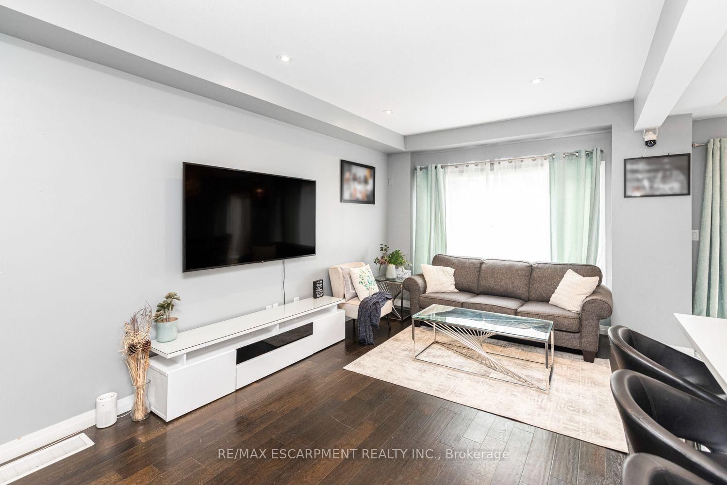 55 Greenwich Avenue • Hamilton, ON photo 7
