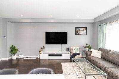 55 Greenwich Avenue • Hamilton, ON photo 8