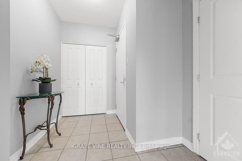 207 - 70 LANDRY Street