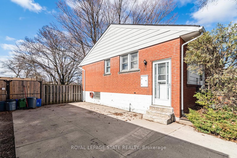124 Broker Drive