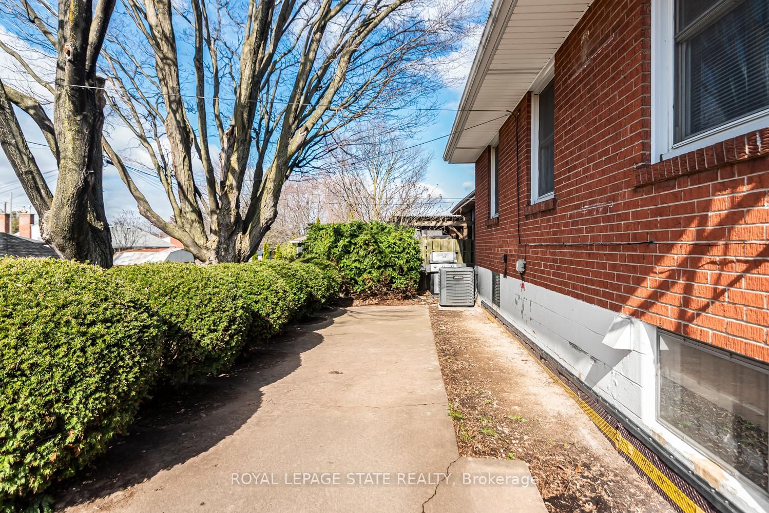 124 Broker Drive • Hamilton, ON photo 39