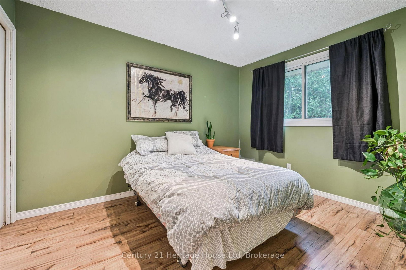 653 Perry Street • Centre Wellington, ON photo 21