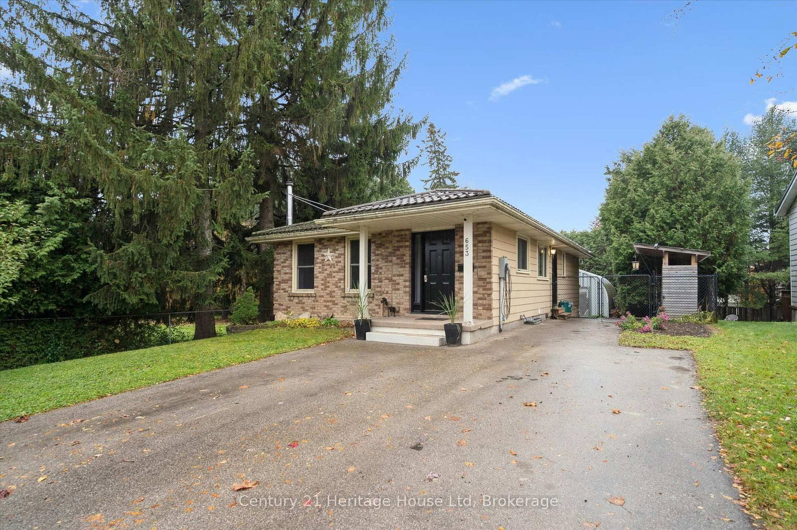653 Perry Street • Centre Wellington, ON photo 3