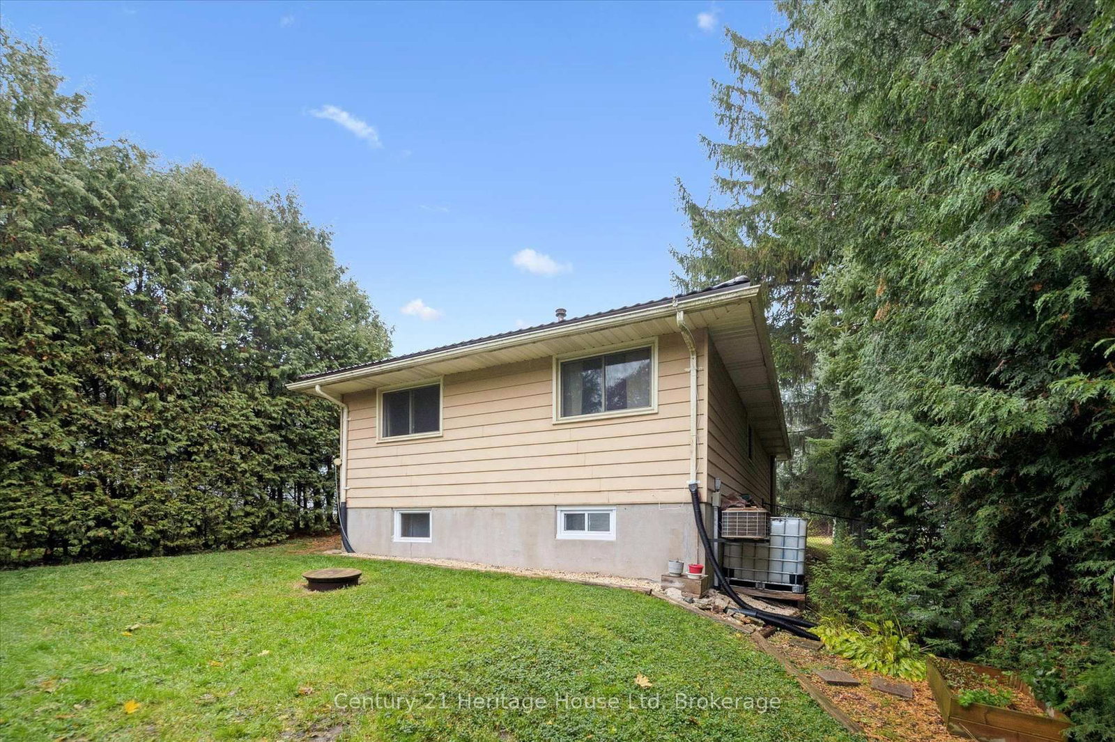 653 Perry Street • Centre Wellington, ON photo 37