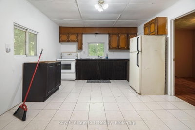 984 14 Concession E • Brockton, ON photo 7