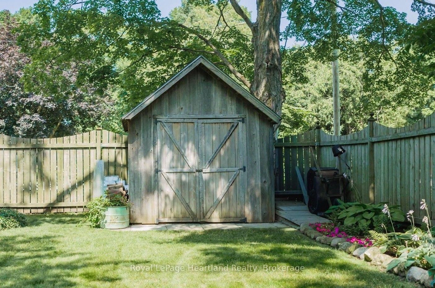 Listing Image 44