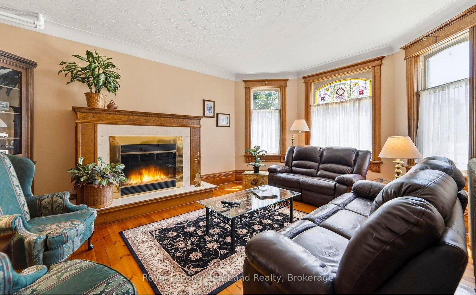 Listing Image 6