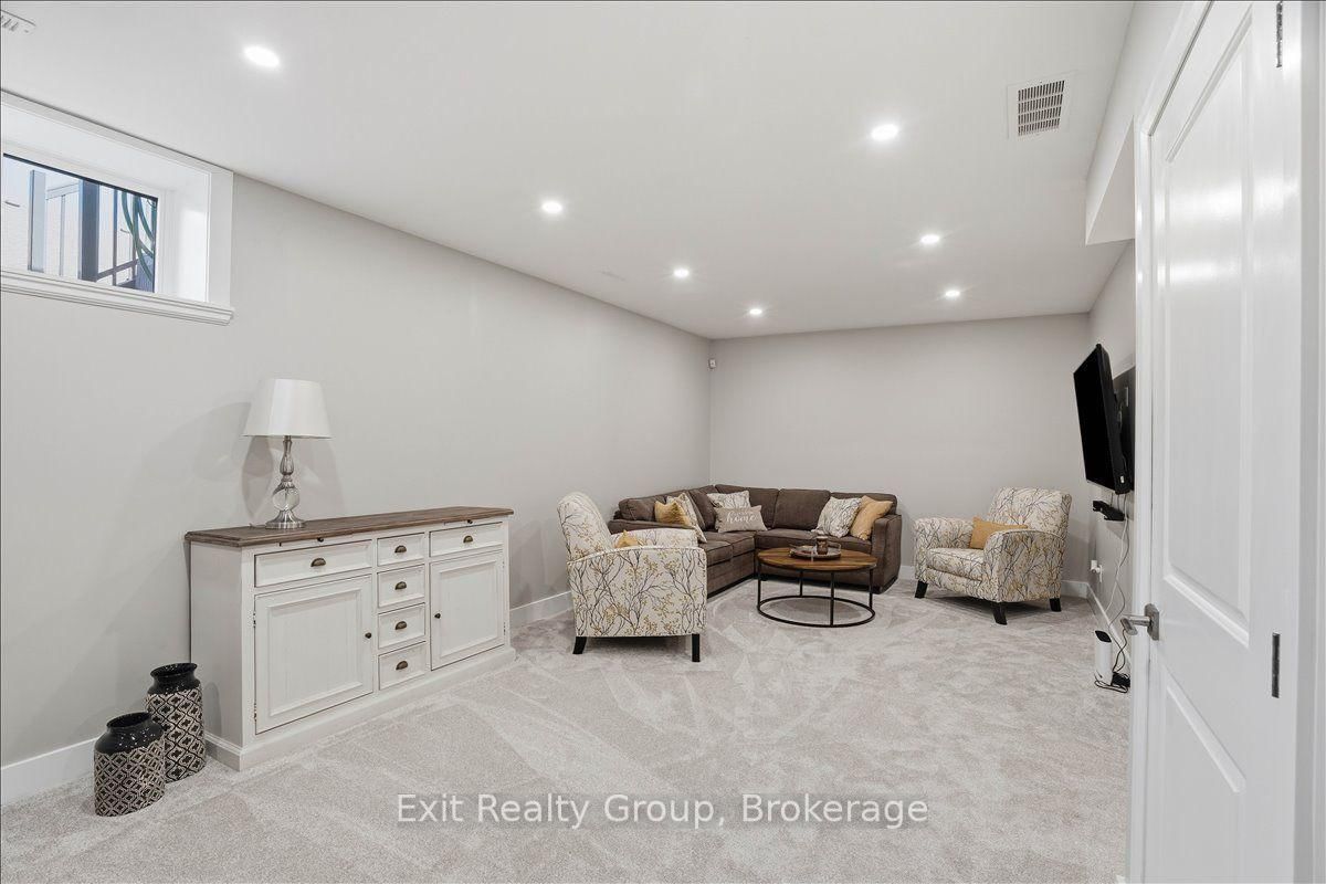 32 Wims Way • Belleville, ON photo 25