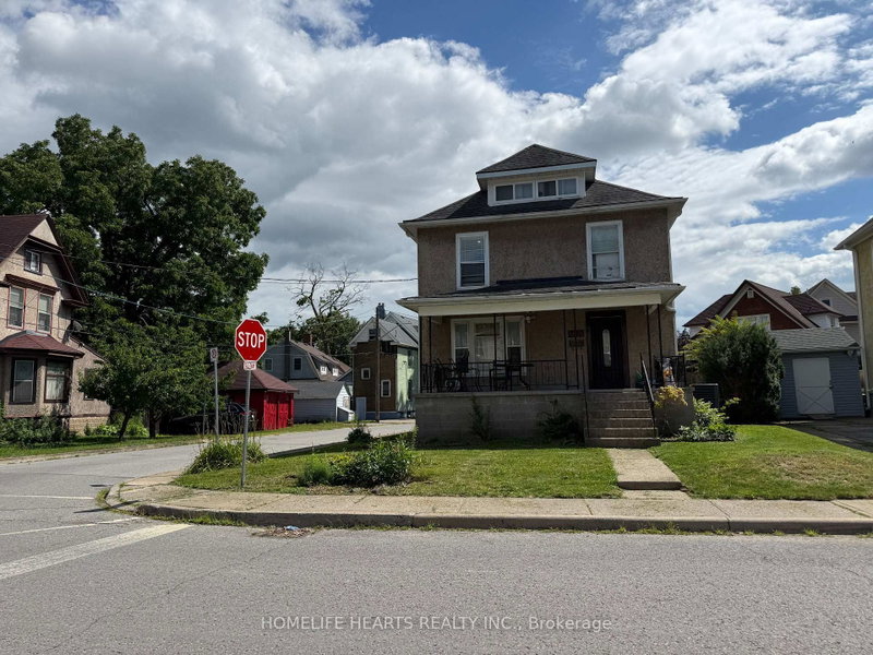 4674 Eastwood Crescent