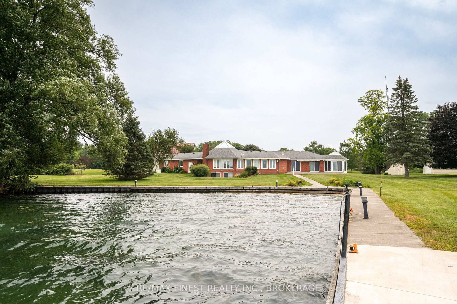 32 Howe Island Drive • Gananoque, ON photo 38