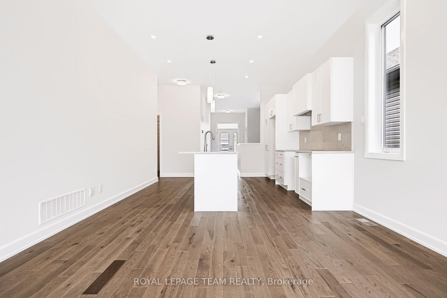 237 Hannam Bud Way • Ottawa, ON photo 10