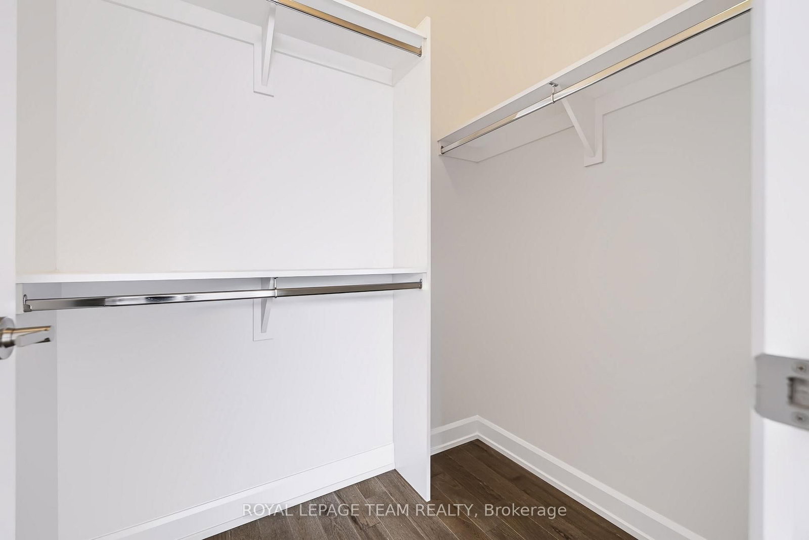 237 Hannam Bud Way • Ottawa, ON photo 17