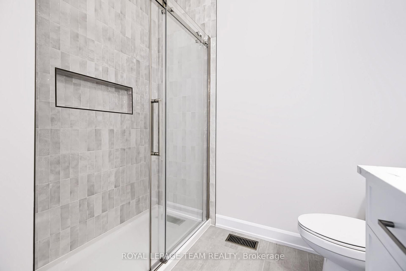 237 Hannam Bud Way • Ottawa, ON photo 20