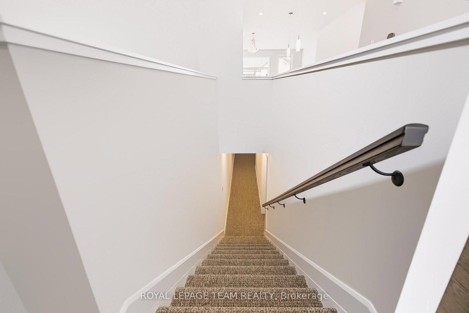 237 Hannam Bud Way • Ottawa, ON photo 28