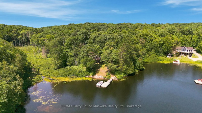 889 185 WA Horseshoe Lake
