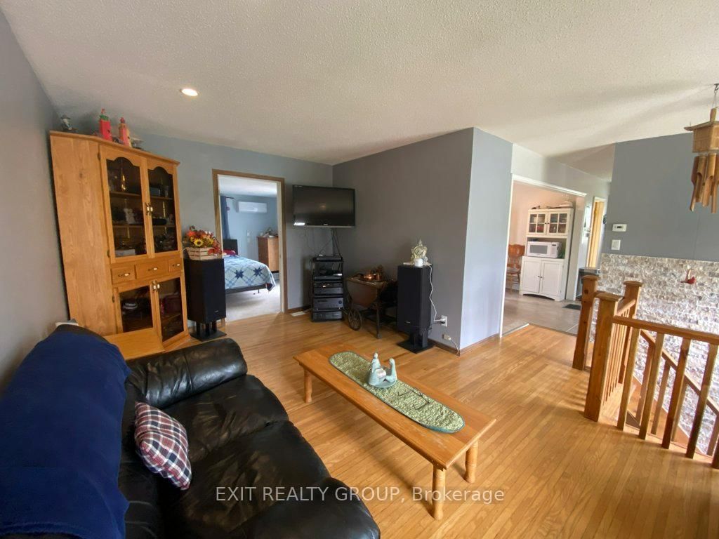 87 Bernard Long Road • Quinte West, ON photo 10