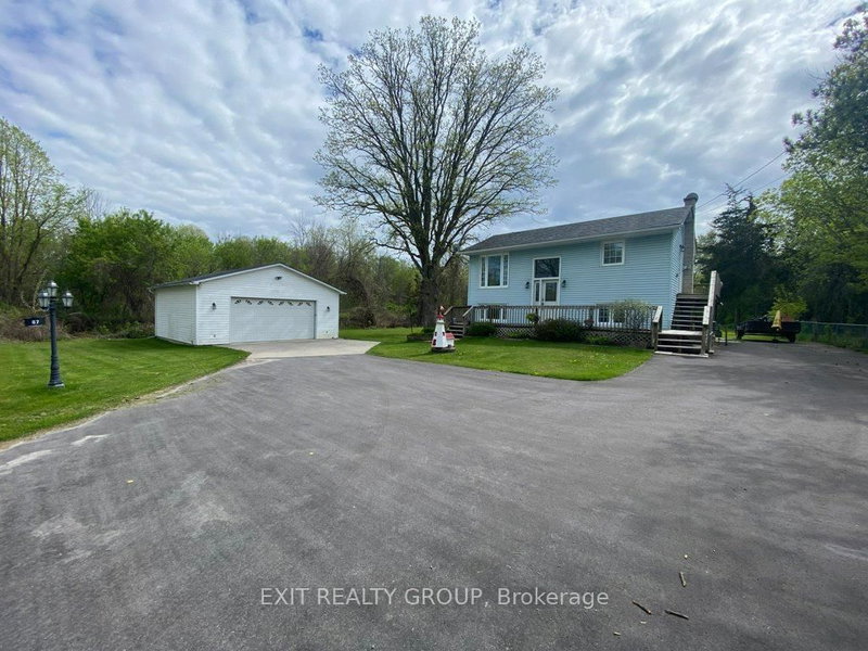 87 Bernard Long Road