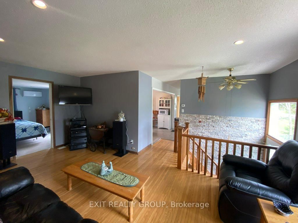 87 Bernard Long Road • Quinte West, ON photo 9