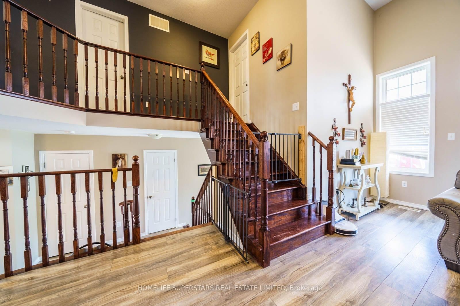 84 Lambert Crescent • Brantford, ON photo 9