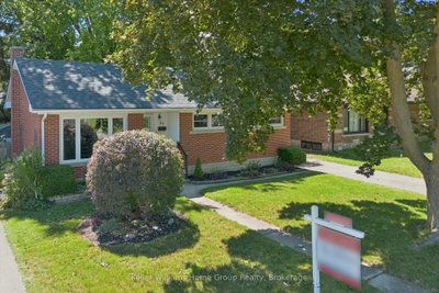 14 Skov Crescent • Guelph, ON photo 3