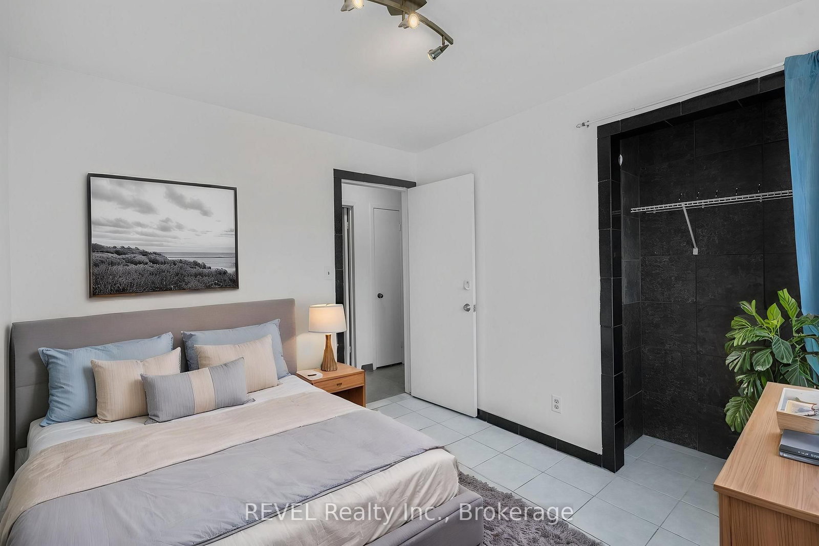 552 First Avenue • Welland, ON photo 15