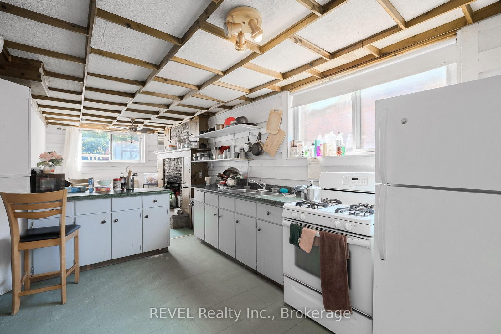 552 First Avenue • Welland, ON photo 17
