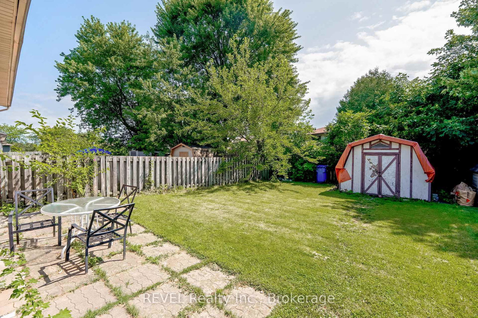 552 First Avenue • Welland, ON photo 21