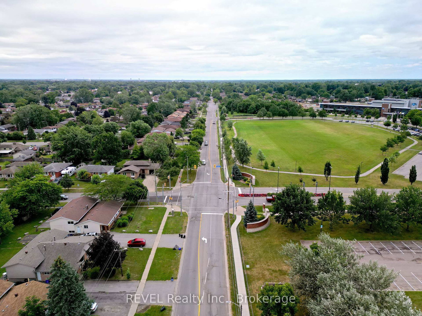 552 First Avenue • Welland, ON photo 24