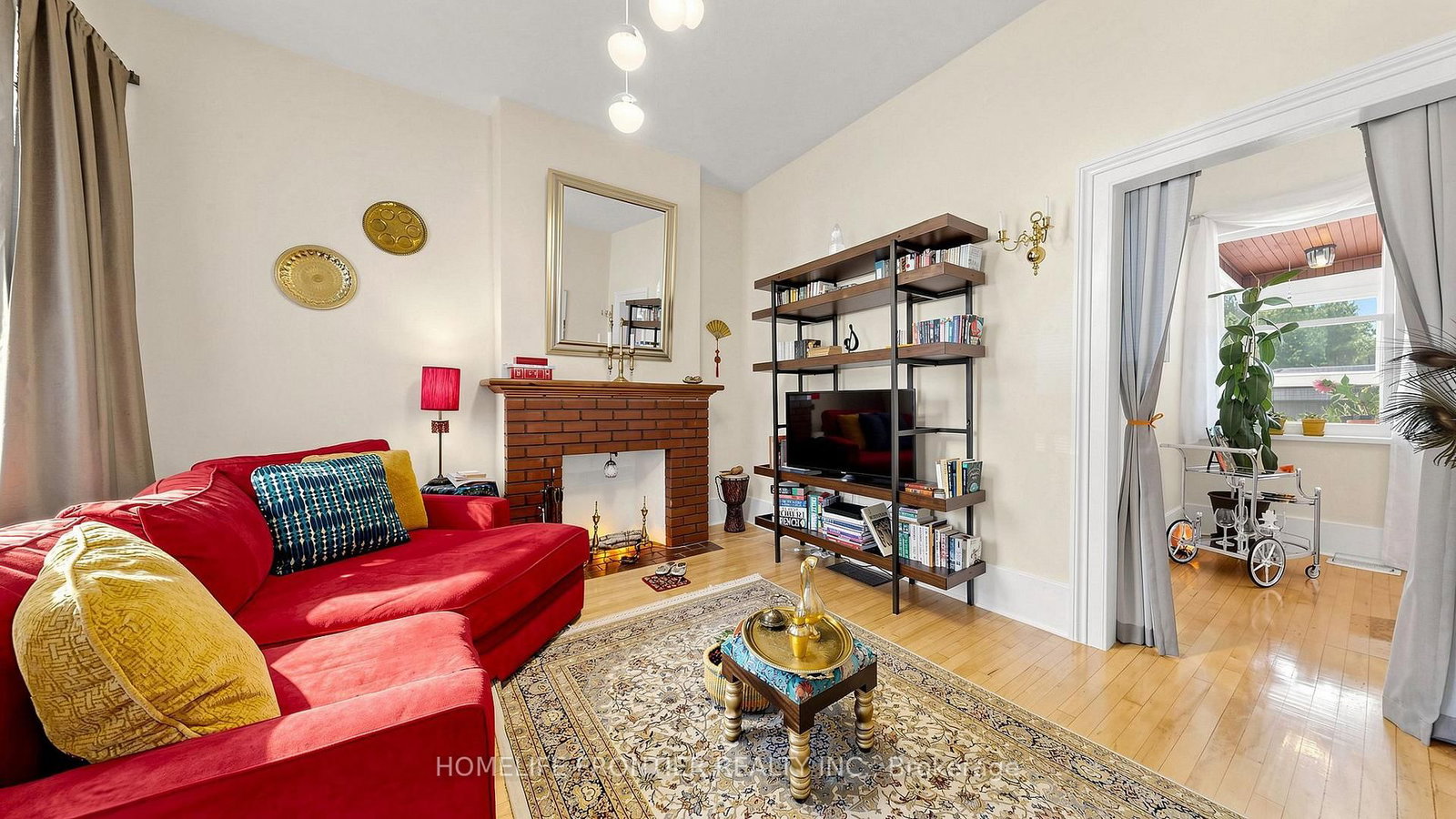 Listing Image 7