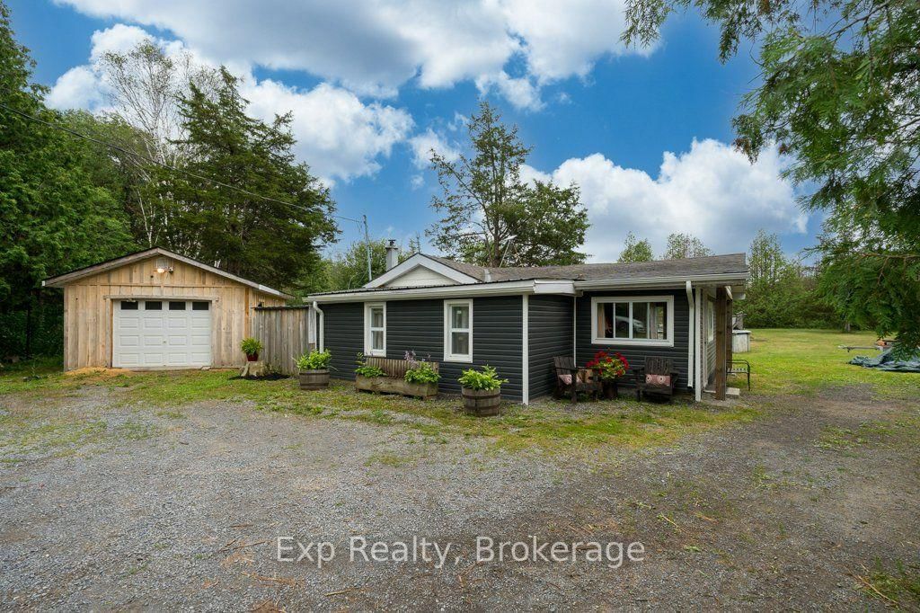 2822 Shannon Road • Shannonville, ON photo 1