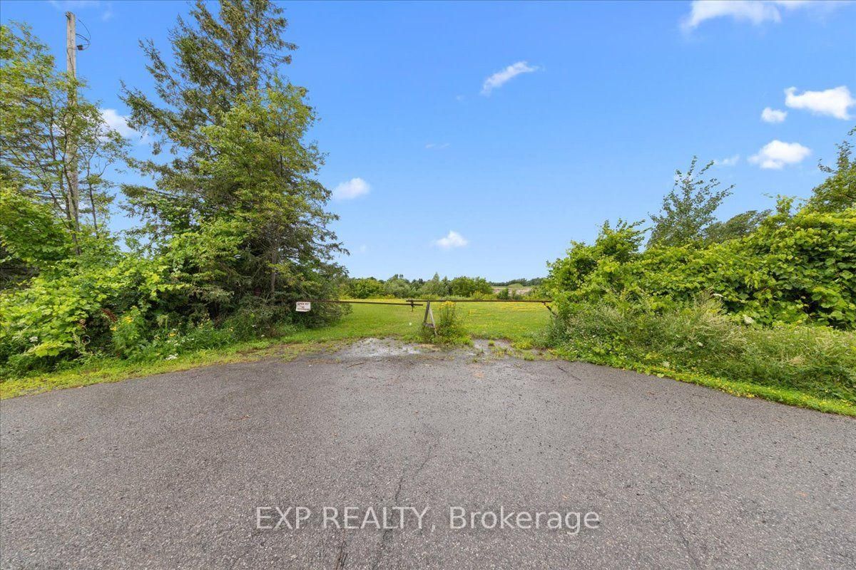 2164 Old Prescott Road • Greely, ON photo 4