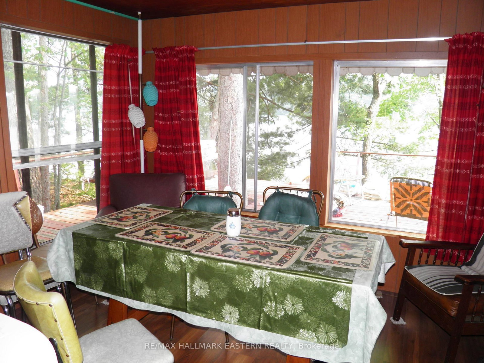 17 Fire Route 92A Kasshabog Lake • Havelock-Belmont-Methuen, ON photo 10