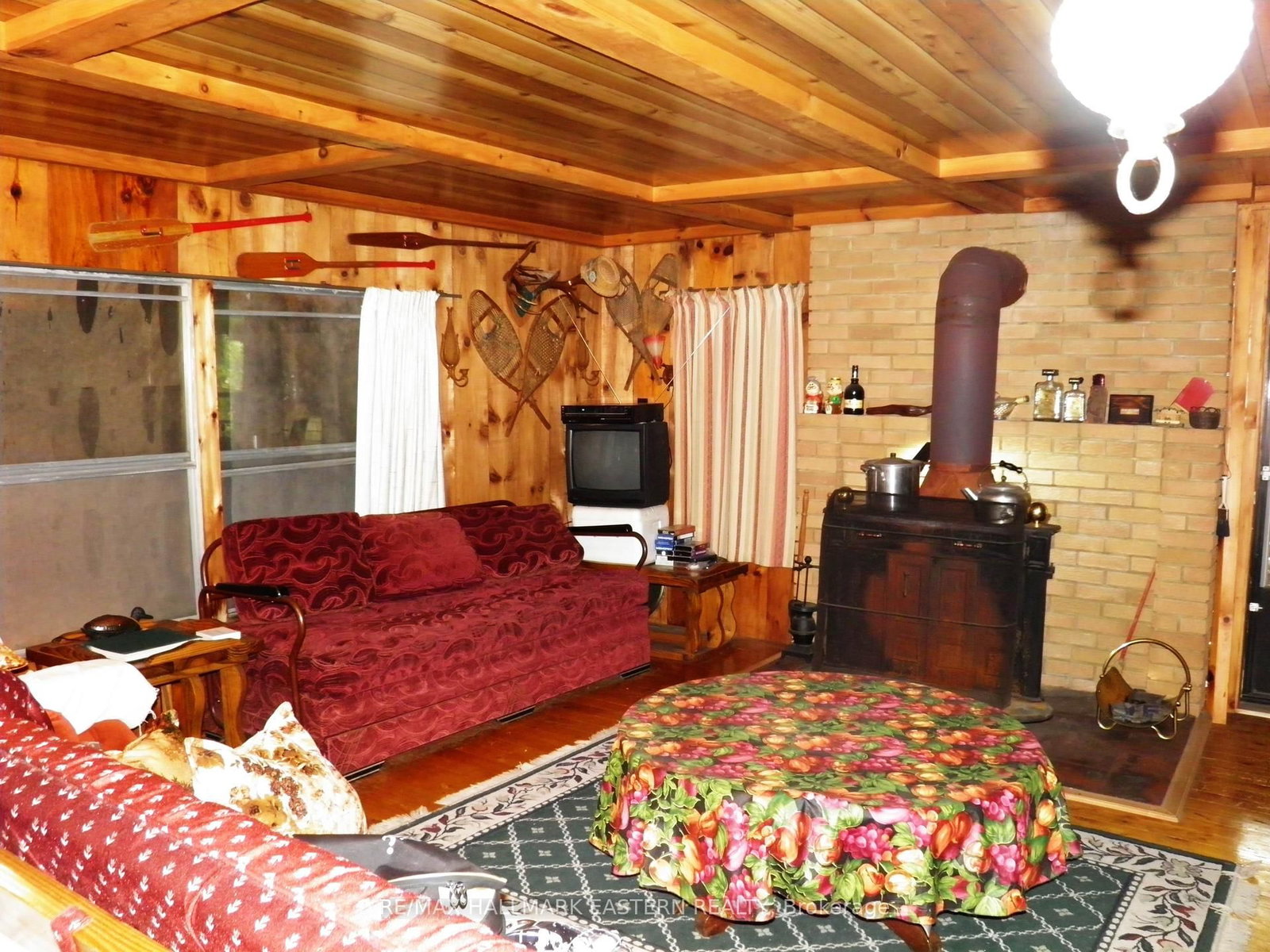 17 Fire Route 92A Kasshabog Lake • Havelock-Belmont-Methuen, ON photo 11