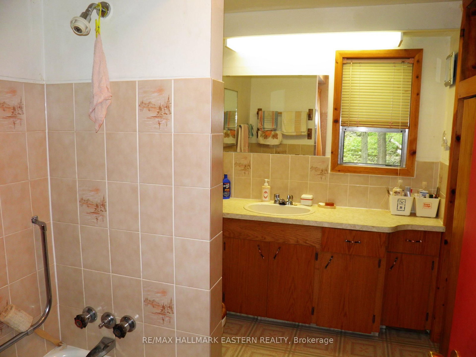 17 Fire Route 92A Kasshabog Lake • Havelock-Belmont-Methuen, ON photo 14