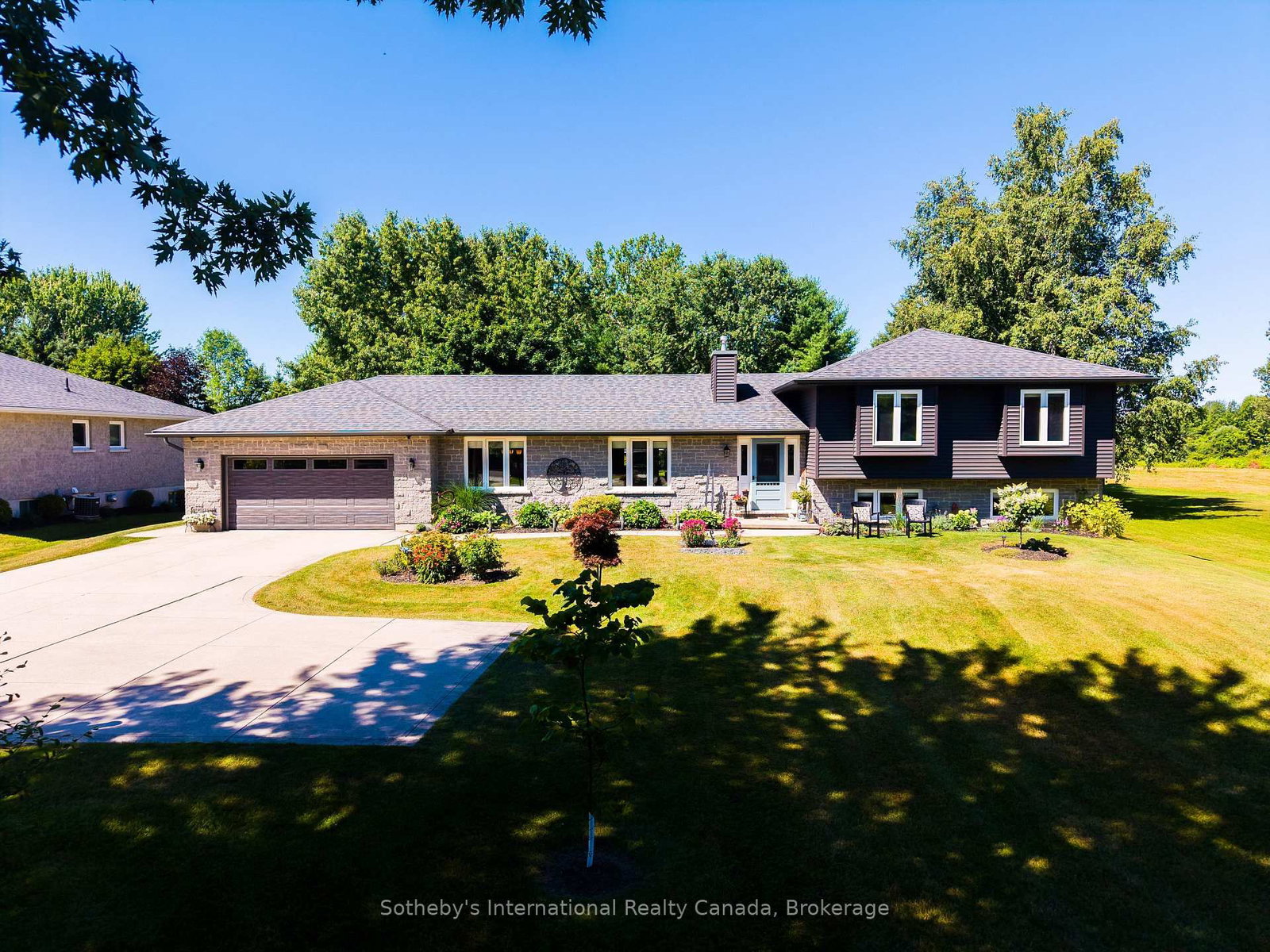 169 Gardiner Street • Meaford, ON photo 1