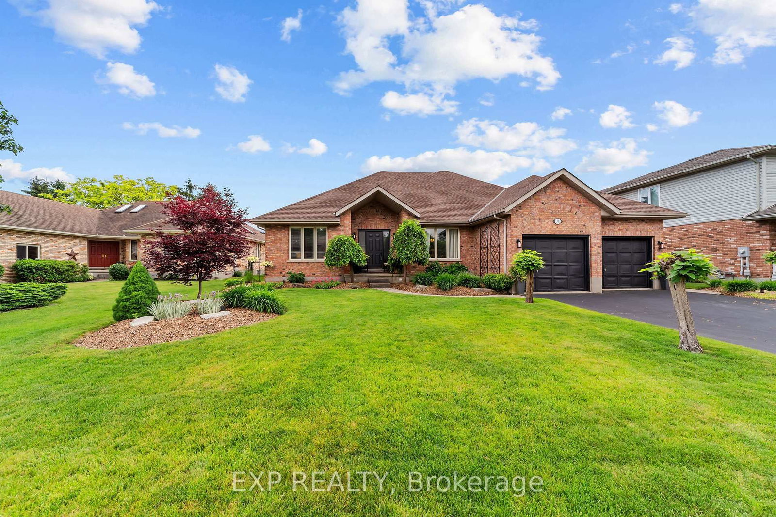 57 Valleyview Crescent • Thames Centre, ON photo 1