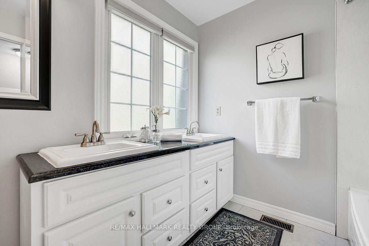 1950 Ludgate Crescent • Ottawa, ON photo 32