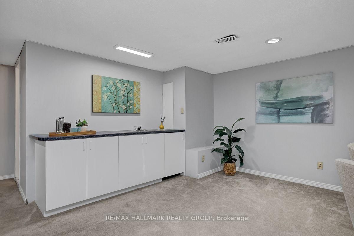 1950 Ludgate Crescent • Ottawa, ON photo 37