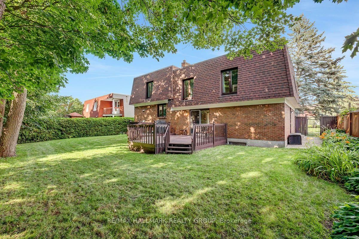 1950 Ludgate Crescent • Ottawa, ON photo 42