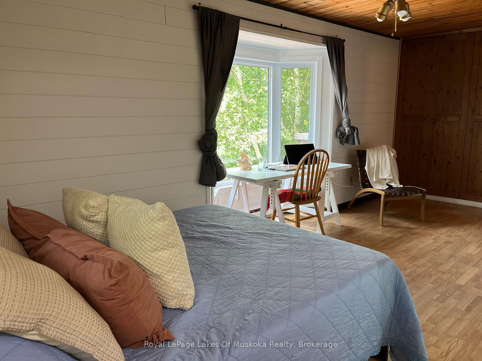 1345 Sinclair T Kawagama Lake Trail • Algonquin Highlands, ON photo 23