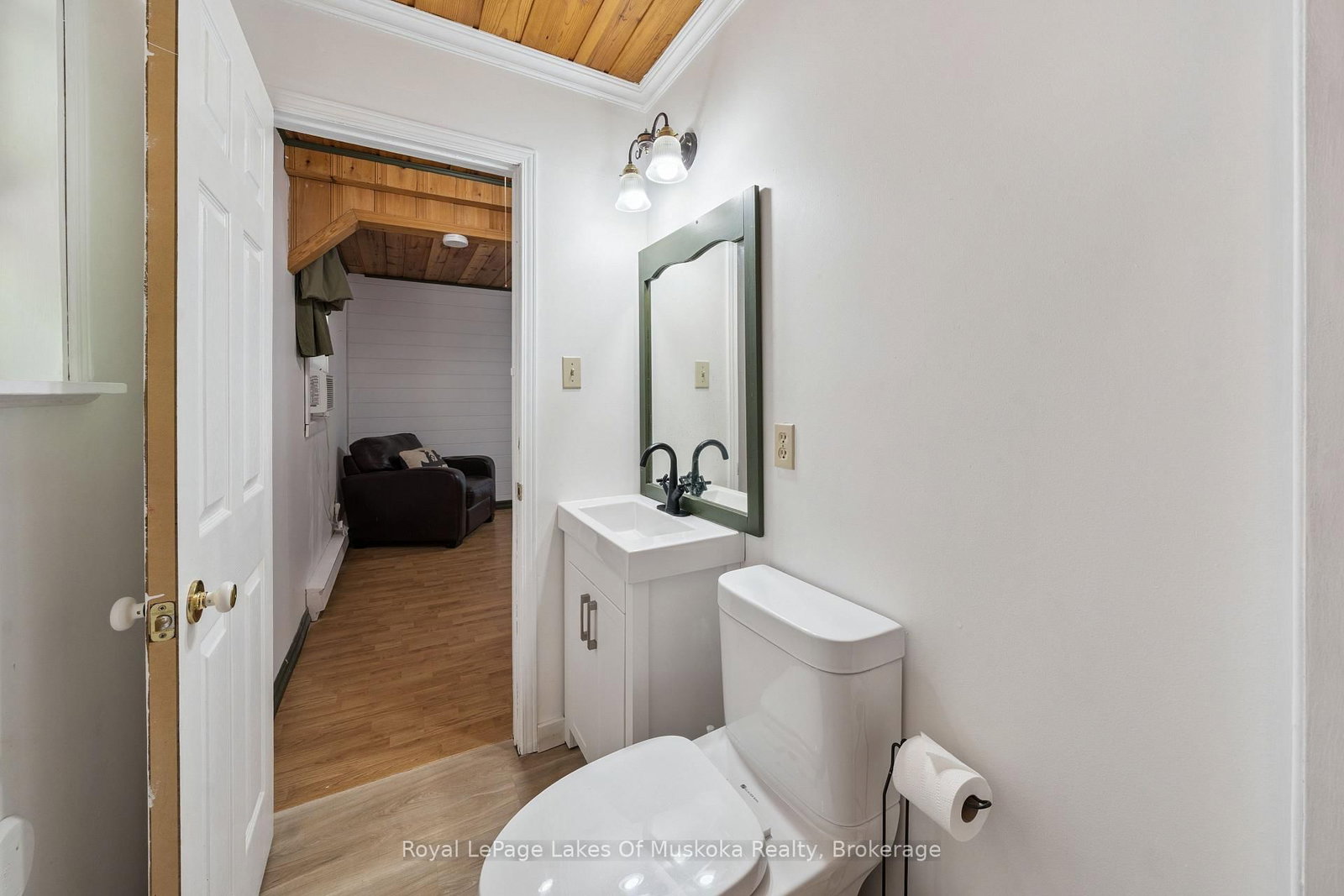 1345 Sinclair T Kawagama Lake Trail • Algonquin Highlands, ON photo 24