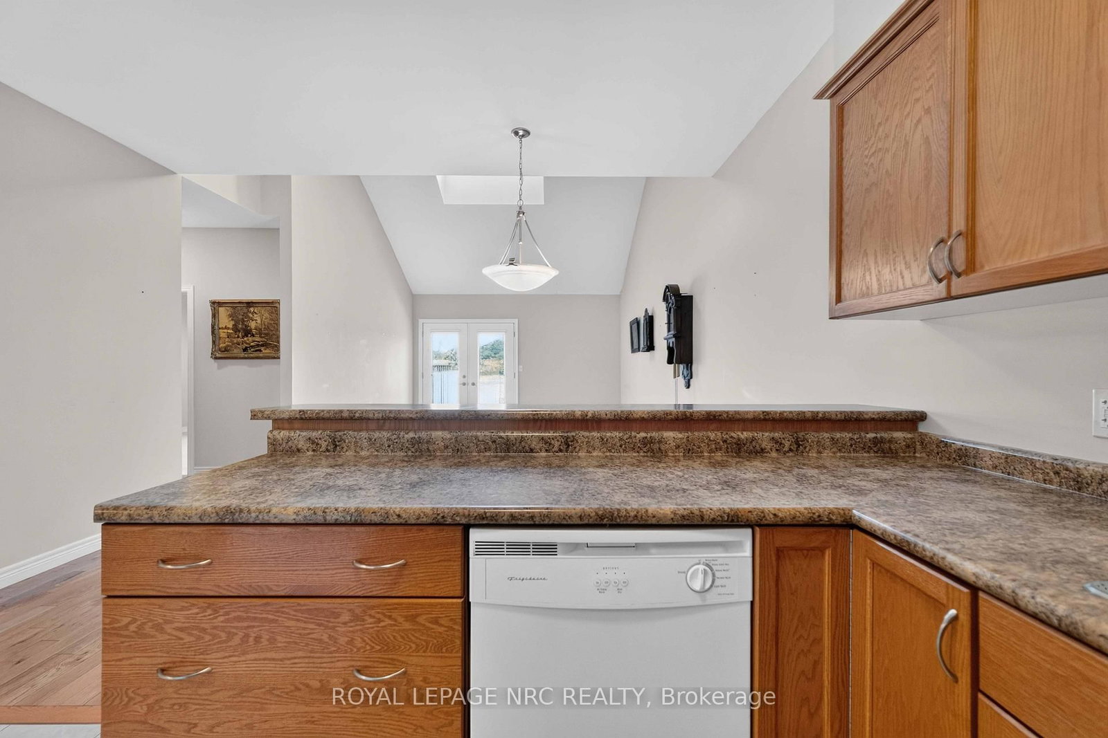82 Maple Street • Port Colborne, ON photo 9