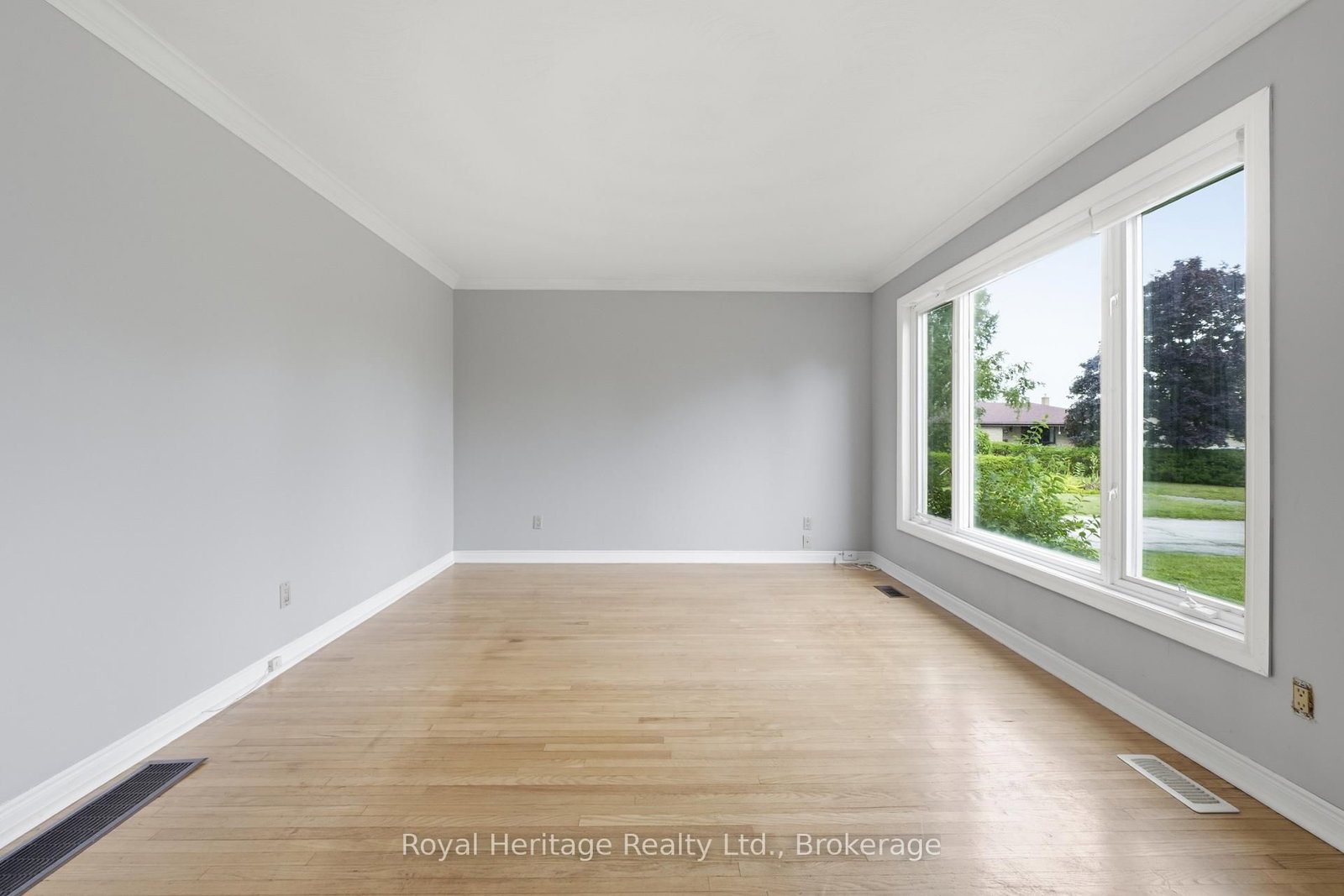 56 Fifth Avenue • Quinte West, ON photo 10