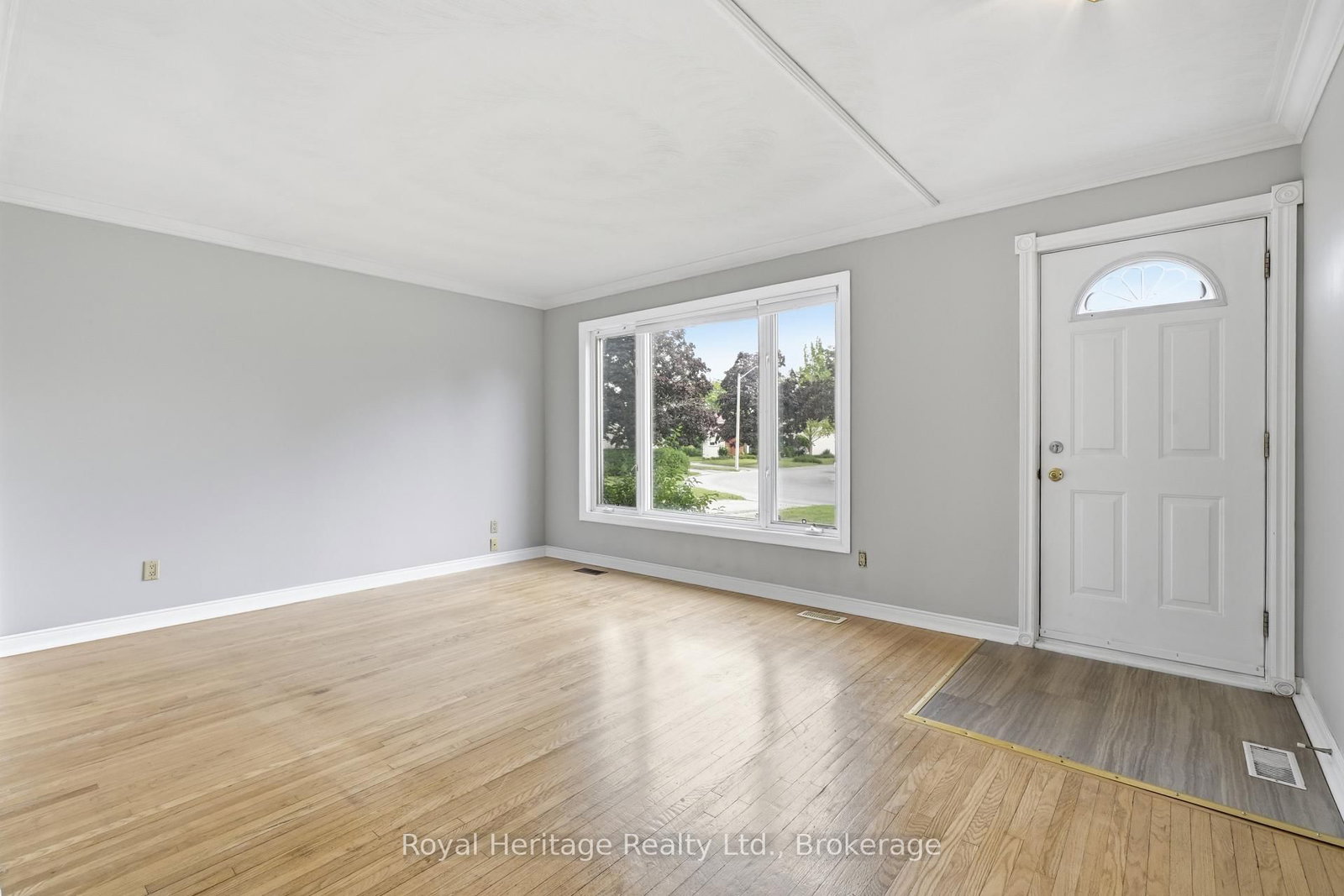 56 Fifth Avenue • Quinte West, ON photo 9