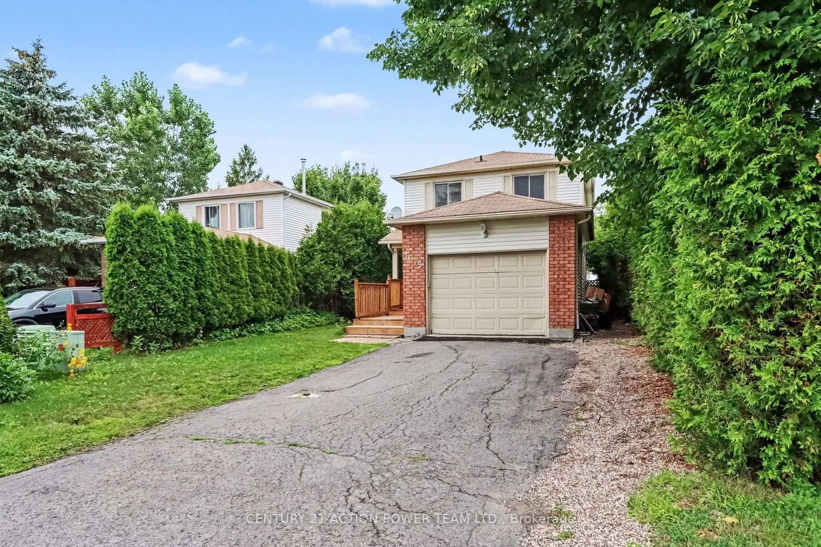 1675 Lacombe Drive • Orleans, ON photo 3