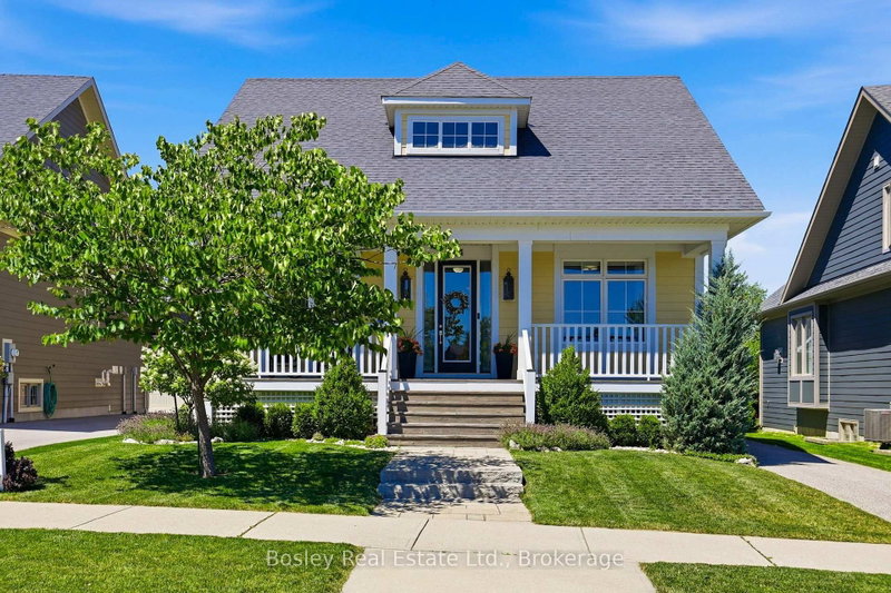 104 Snow Apple Crescent