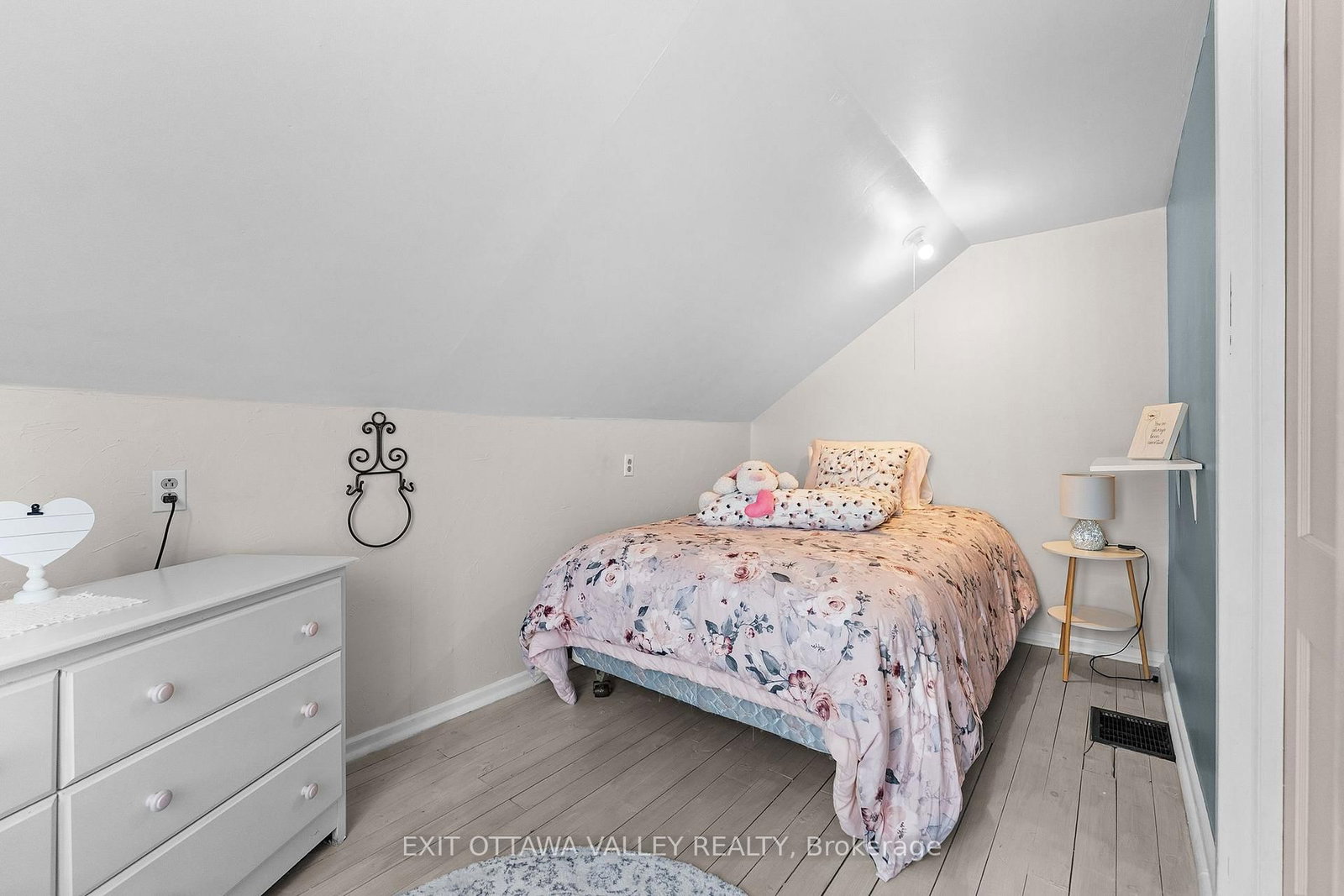 500 DOMINION Street • Renfrew, ON photo 14
