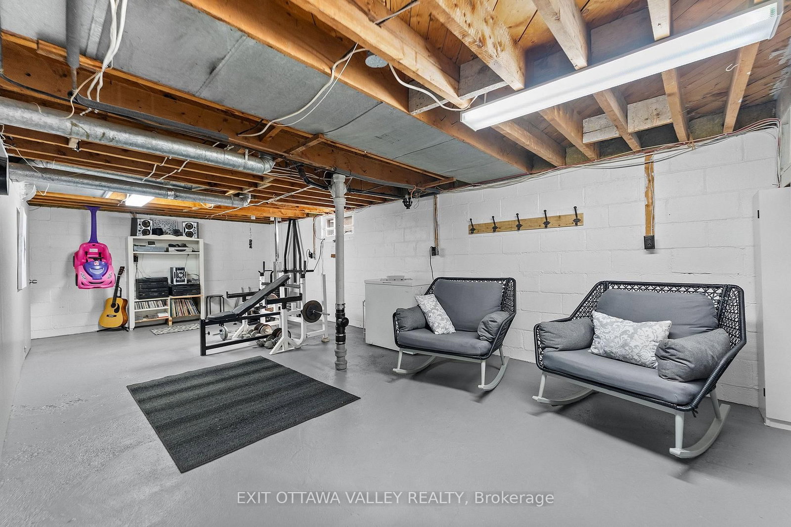 500 DOMINION Street • Renfrew, ON photo 18
