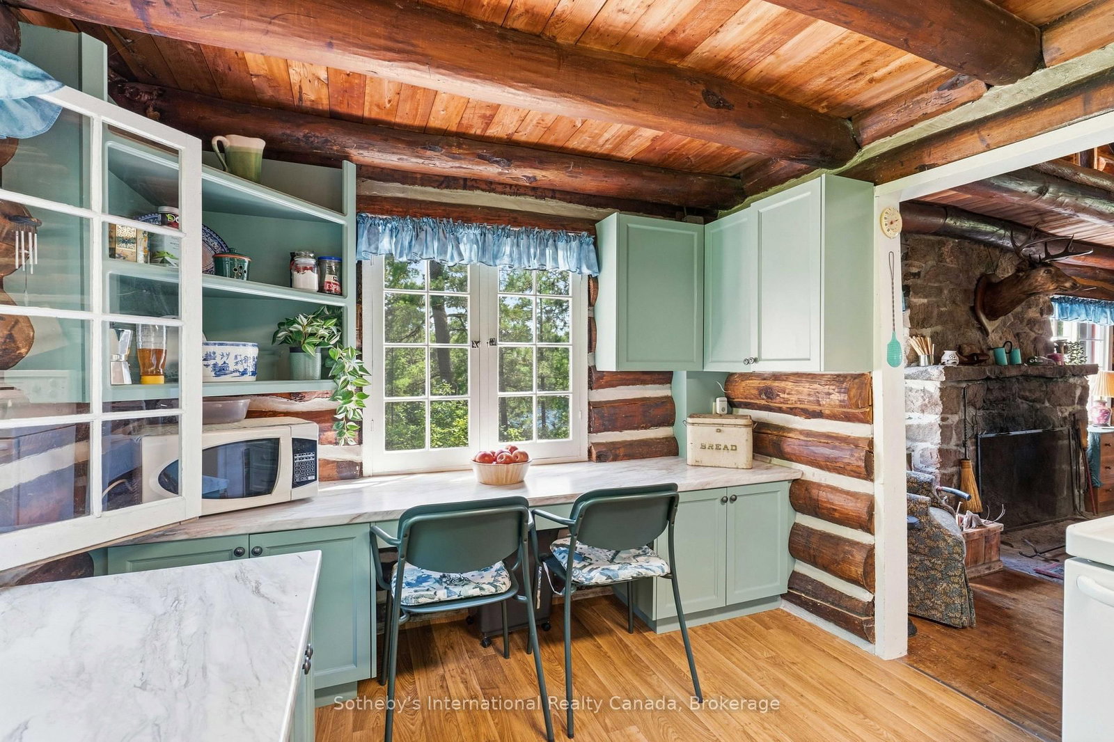 1 Island 29kl Kahshe Lake - Cooee Island • Gravenhurst, ON photo 19