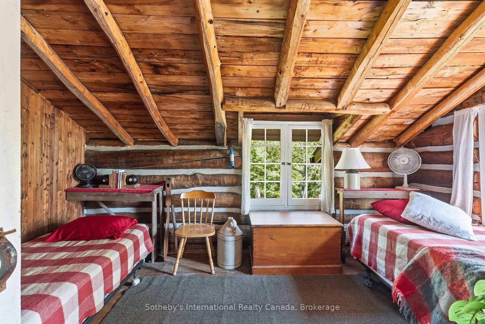 1 Island 29kl Kahshe Lake - Cooee Island • Gravenhurst, ON photo 28